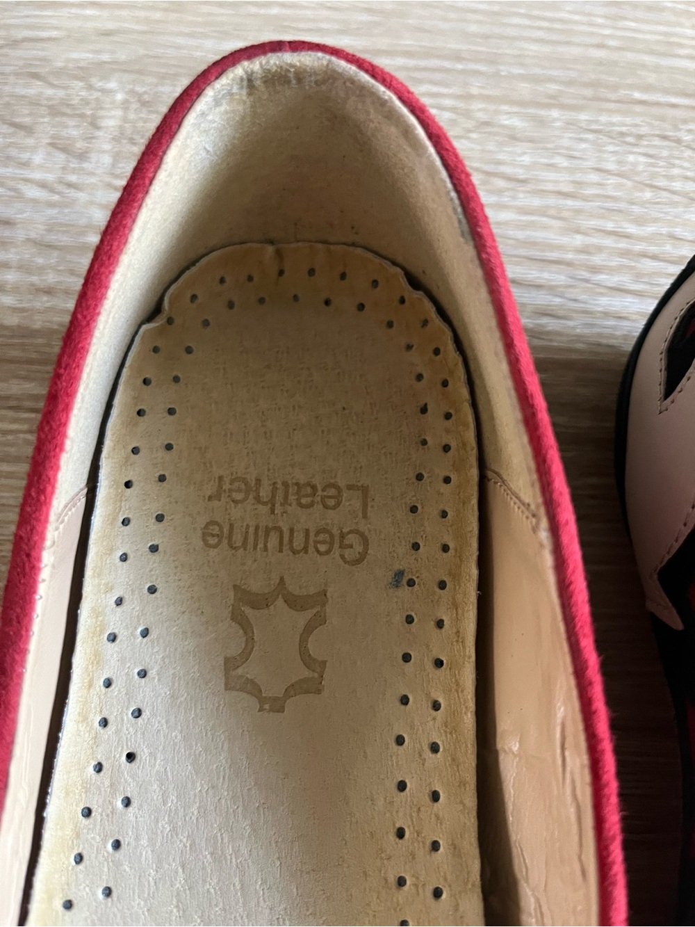 ZARA Genuine Leather Red and Black Pointed Toe Women's Flats size 37 western - Picture 6 of 11